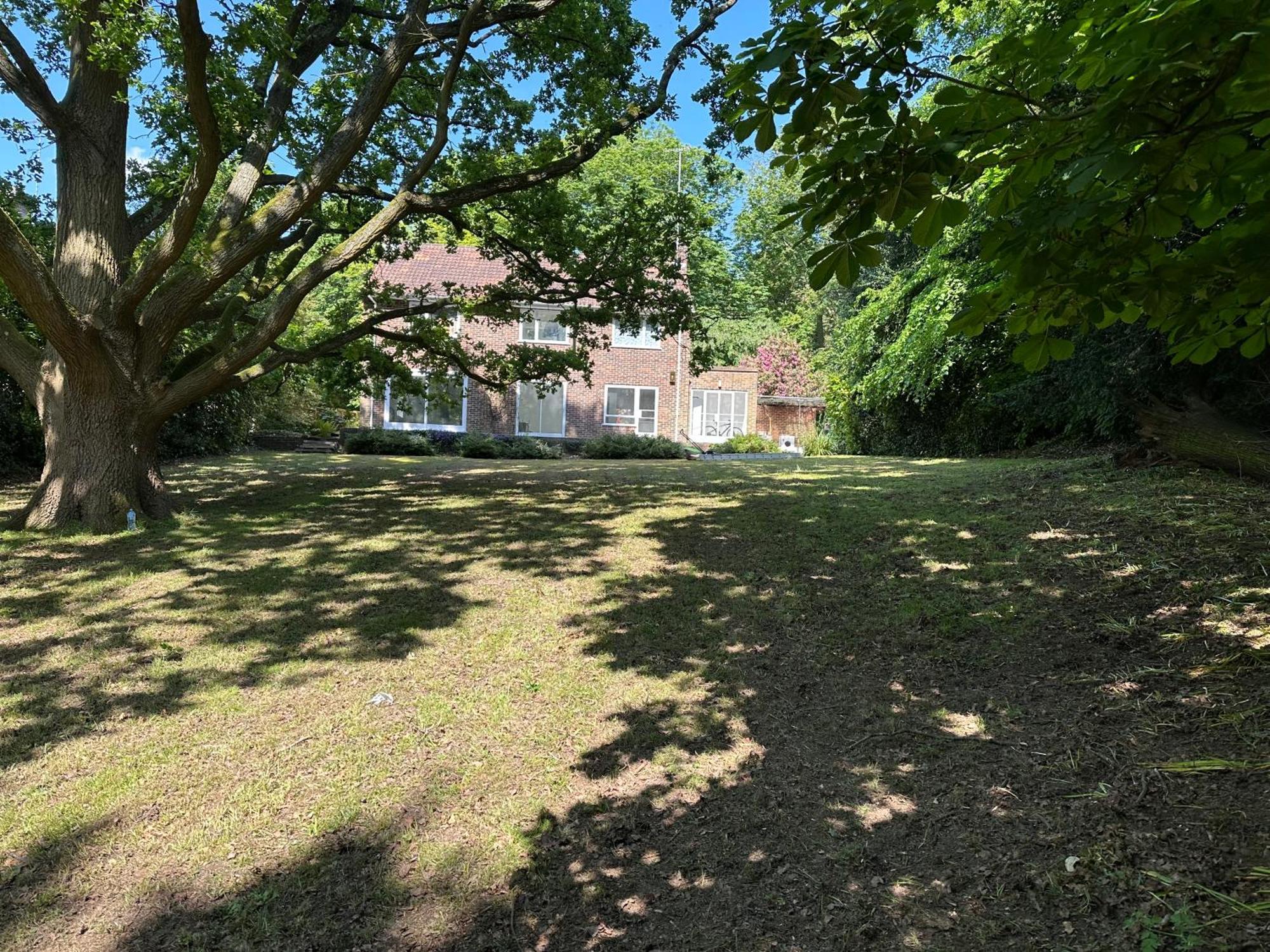House On The Hill Villa Harrow on the Hill Buitenkant foto